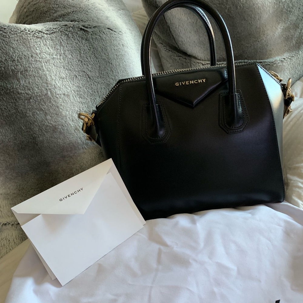 Givenchy Antigona - Medium Bag